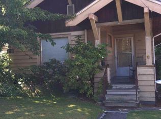 1011 NE 68th St, Seattle, WA 98115