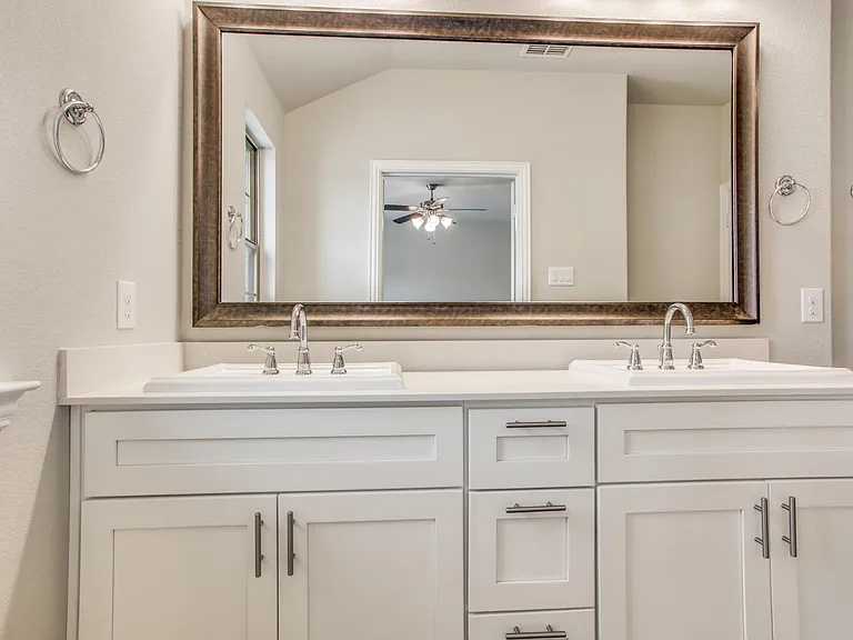 6329 Fortuna Ln — Photo 15