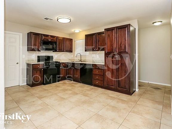 5th image of 3837 Syracuse Dr