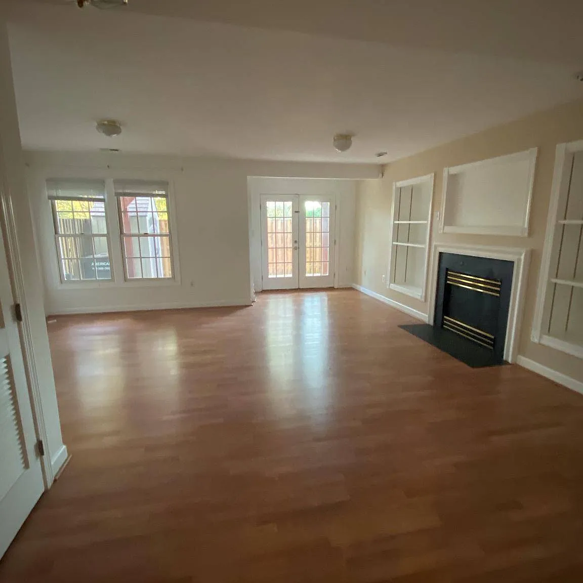 1 bed, 1500 sqft, $1,550 — Photo 1