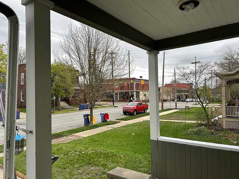 546 Lyon St NE #TWO UPPER — Photo 3