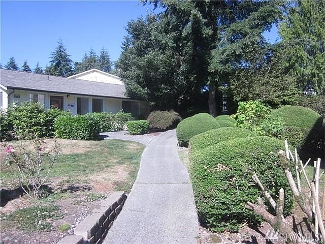 2nd image of 4731 176th St SW APT K5