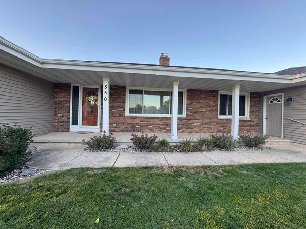 850 Bavarian Ct, Oshkosh, WI 54901