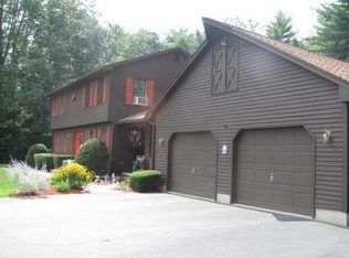 22 Line St, Southampton, MA 01073