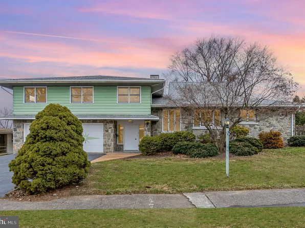 713 Hilltop Dr, New Cumberland, PA 17070