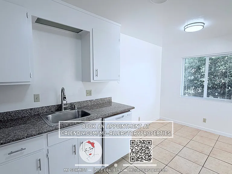 815 Kains Ave #3 — Photo 9