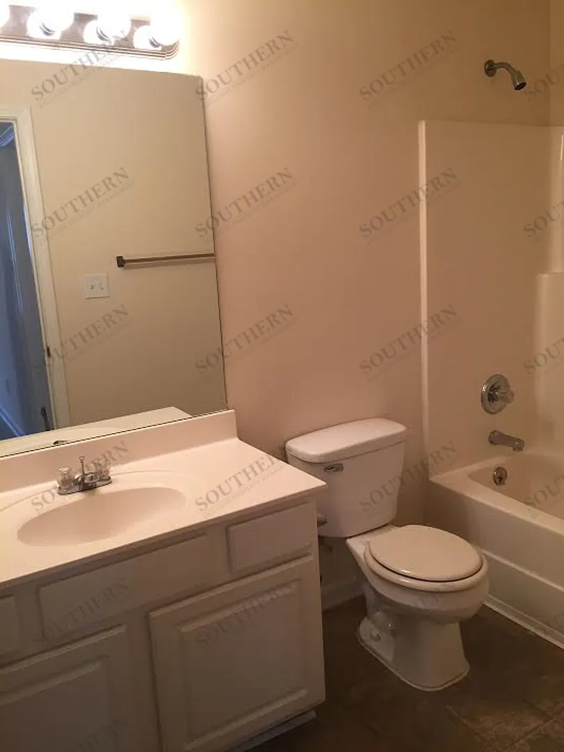 3930 Banyan Court — Photo 2