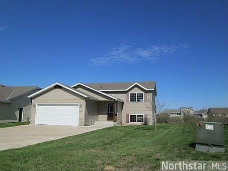 1st image of 1721 Peach Dr NE
