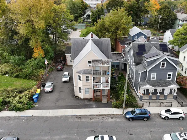 15 Summer Street, Waterbury, CT 06704