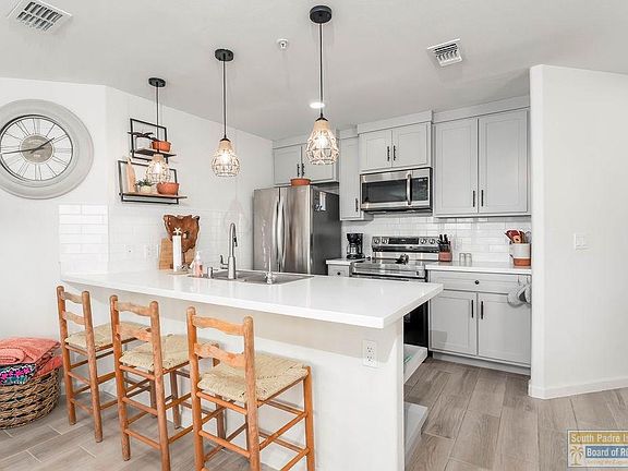 4th image of 200 Padre Blvd #2209