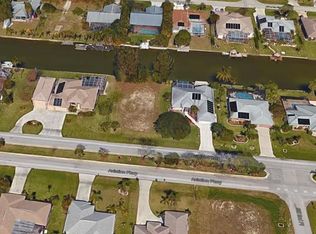 225 Aviation Pkwy, Cape Coral, FL 33904