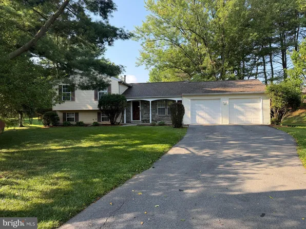 15705 Anamosa Dr, Derwood, MD 20855