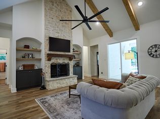 358 Glade Valley Rd, Azle, TX 76020