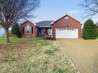 1122 Wedgewood Dr, Gallatin, TN 37066