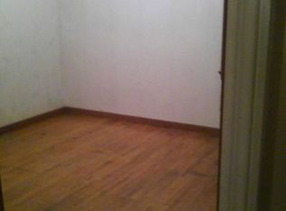 209 E 196th St, Bronx, NY 10458