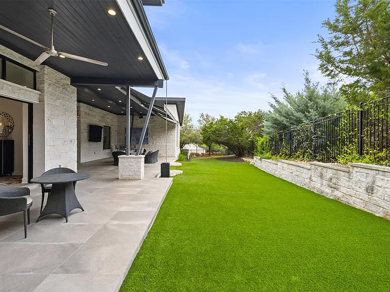 4709 Pecan Chase — Photo 34