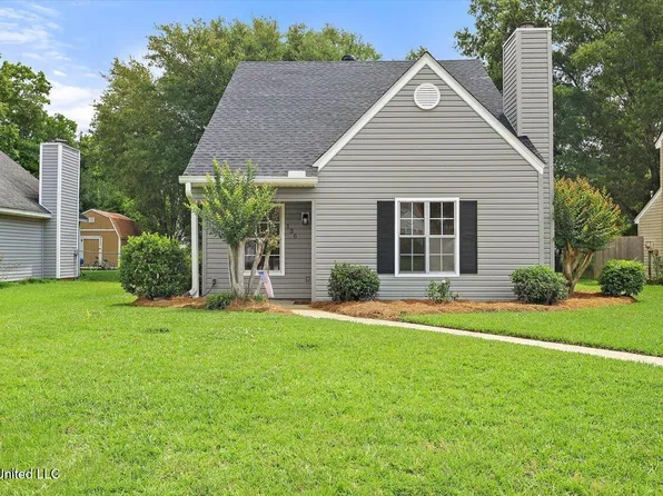 136 Greenfield Ln, Pearl, MS 39208