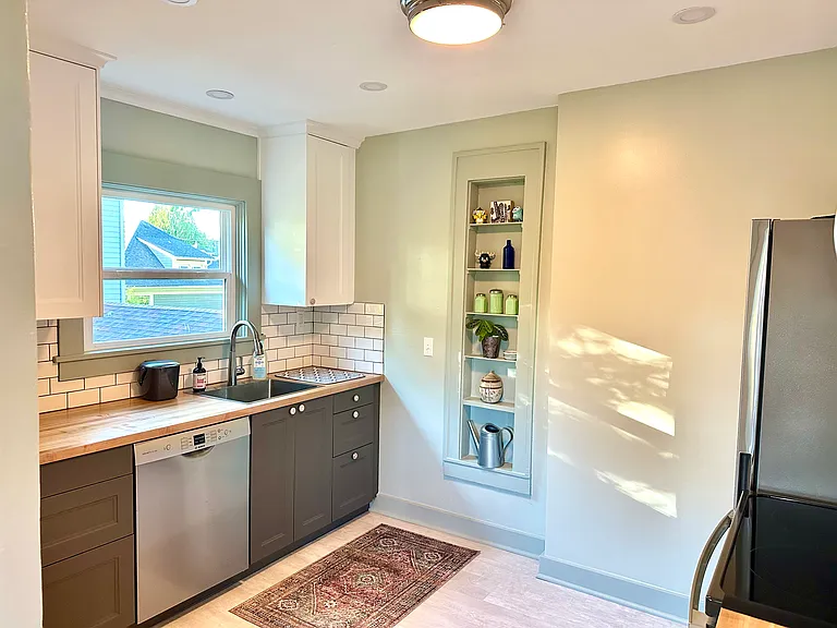 4009 NE 8th Ave — Photo 9