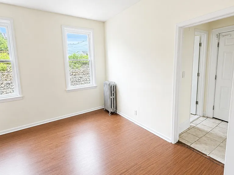 137 Hammond Ave #4 — Photo 18