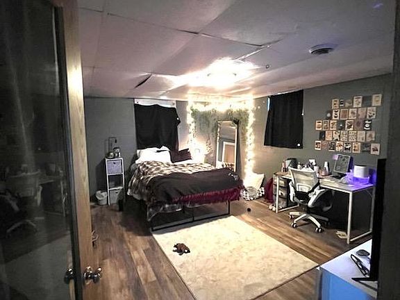 4th image of 69 W Belleview St