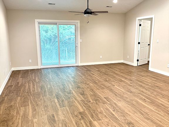 5th image of 416 Rawley Brooks Ln