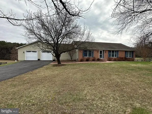 13840 Barnhouse Pl, Leesburg, VA 20176