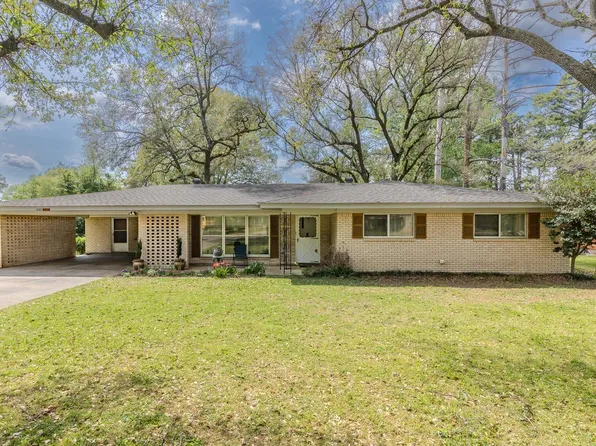 1807 Evelyn Dr, Bastrop, LA 71220