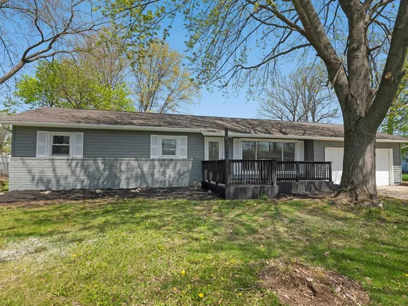 2208 Gillmore Dr, Fort Wayne, IN 46818