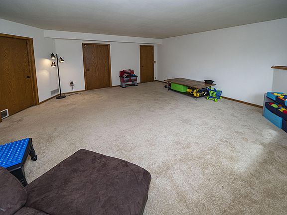 5th image of 1804 Erin Ln