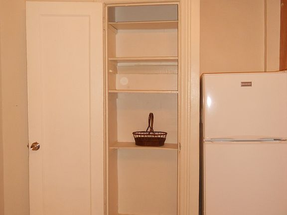 4th image of 94 Hamilton Pl APT 3E