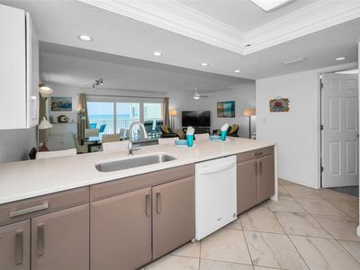 18610 Gulf Blvd APT 201, Indian Shores, FL, 33785