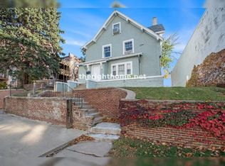 3021 Harney St, Omaha, NE 68131