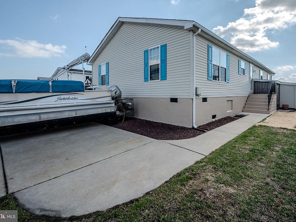 1st image of 26217 Cove Dr