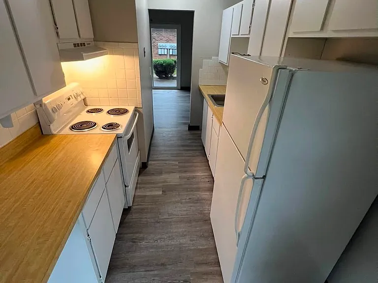 815 Orchard St #4 — Photo 5
