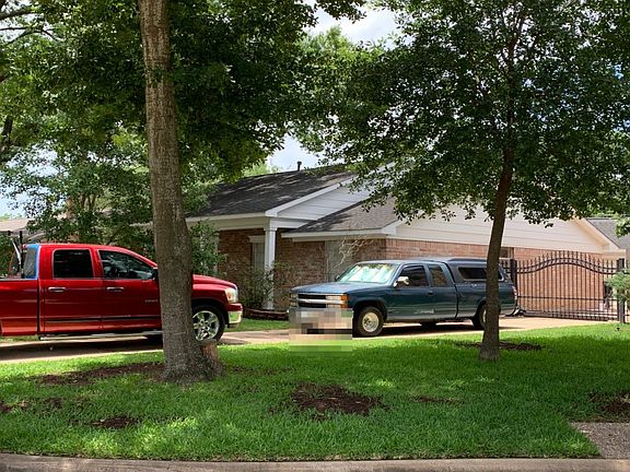 2nd image of 2827 Kismet Ln