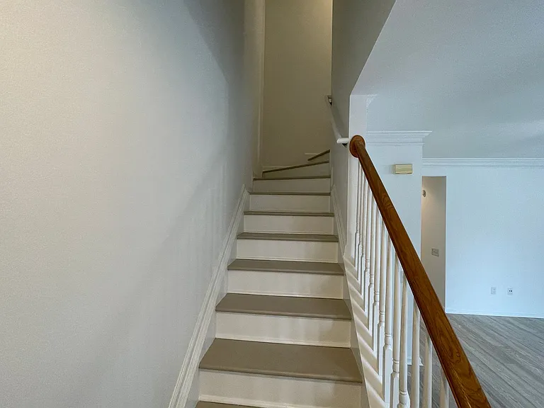 4865 Habersham Ln — Photo 15