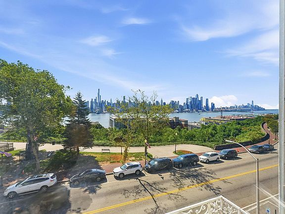 3rd image of 5311 Boulevard E #7