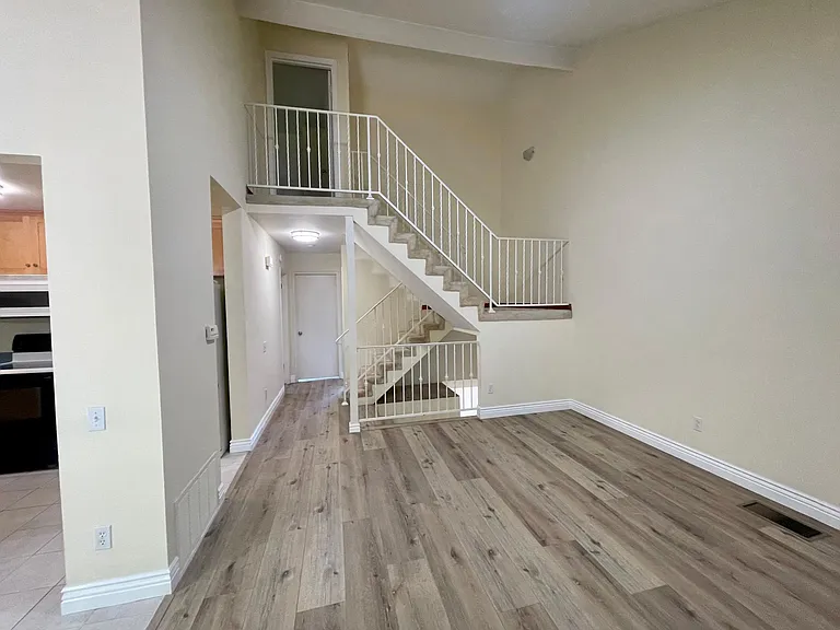 5470 Baltimore Dr #11 — Photo 3