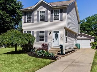 6185 Iroquois Trl, Mentor, OH 44060