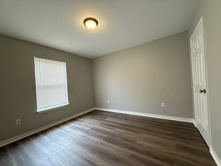 2708 Greenwood Ave — Photo 22