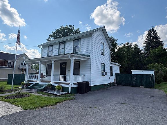 3rd image of 238 Monroe Ave