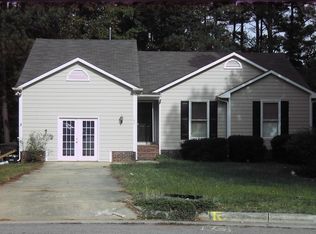 102 Emerald Glade Ct, Garner, NC 27529