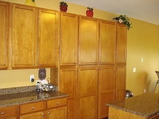 1st image of 3086 Walkerview Dr