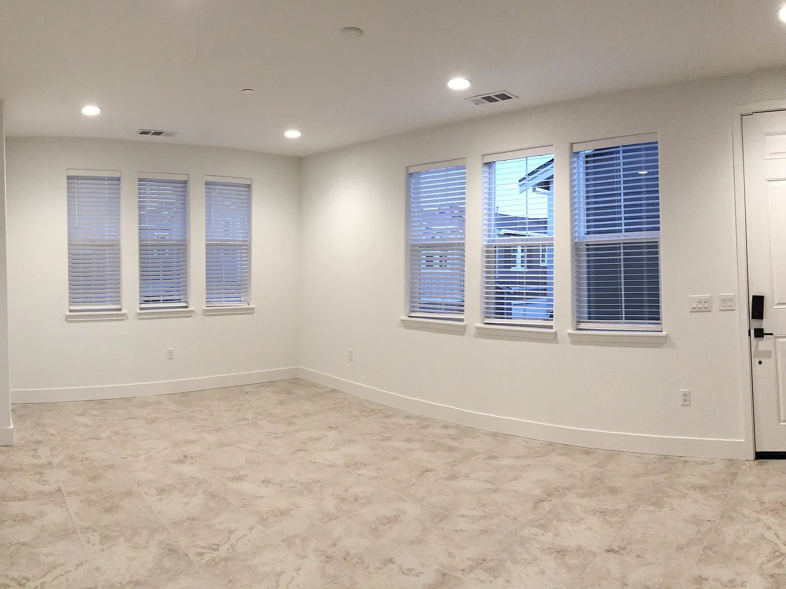 1 bed, 650 sqft, $2,750 — Photo 2