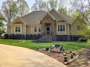 1132 Neuse Ridge Dr, Clayton, NC 27527