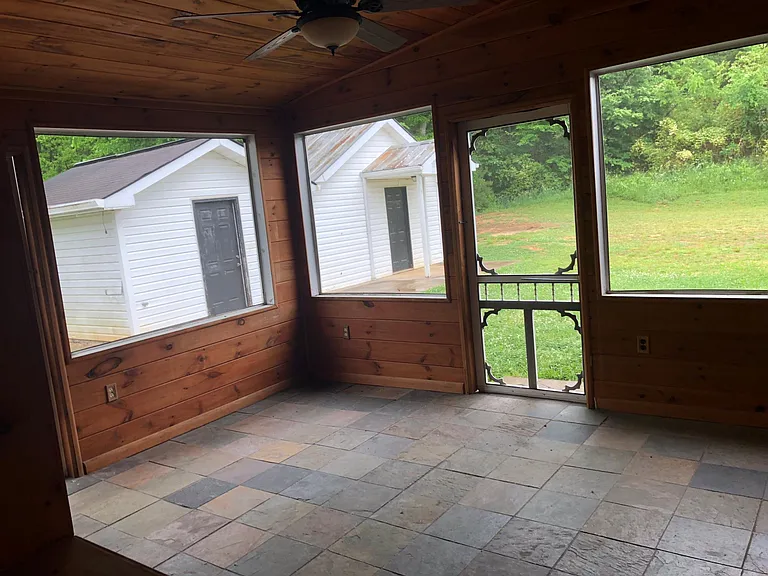 1398 Providence Rd — Photo 3