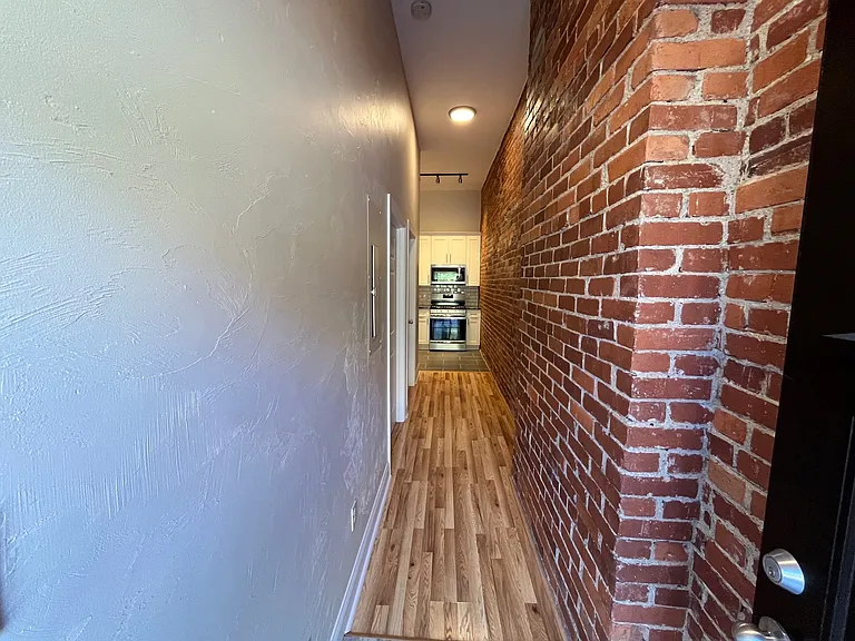 4028 Liberty Ave #1 — Photo 7