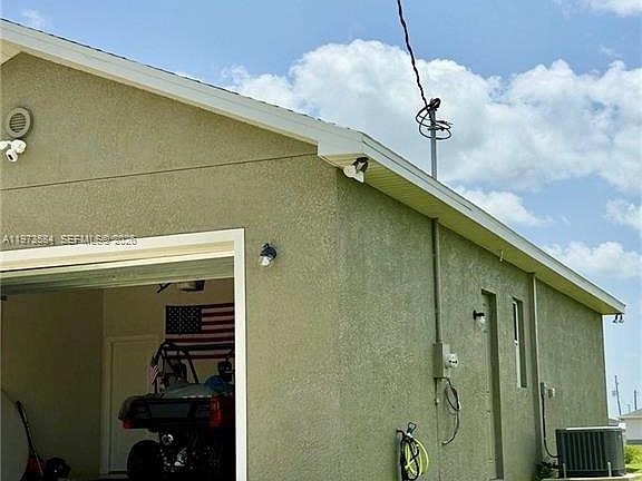 3rd image of 1818 Inwood Rd