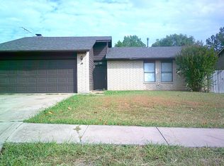 6777 SW Chaucer Dr, Lawton, OK 73505
