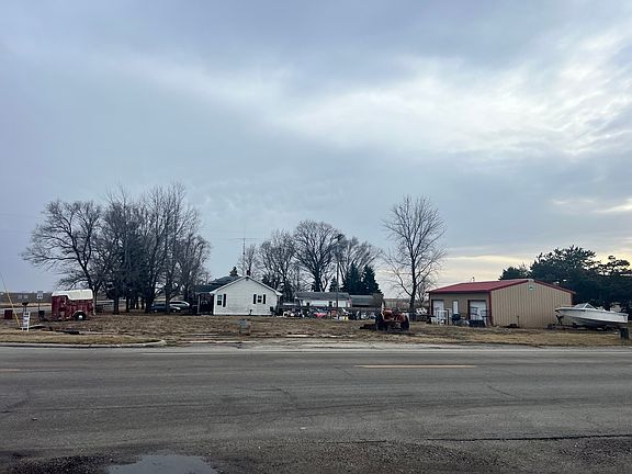 2nd image of 40980 State Route 49 Rd